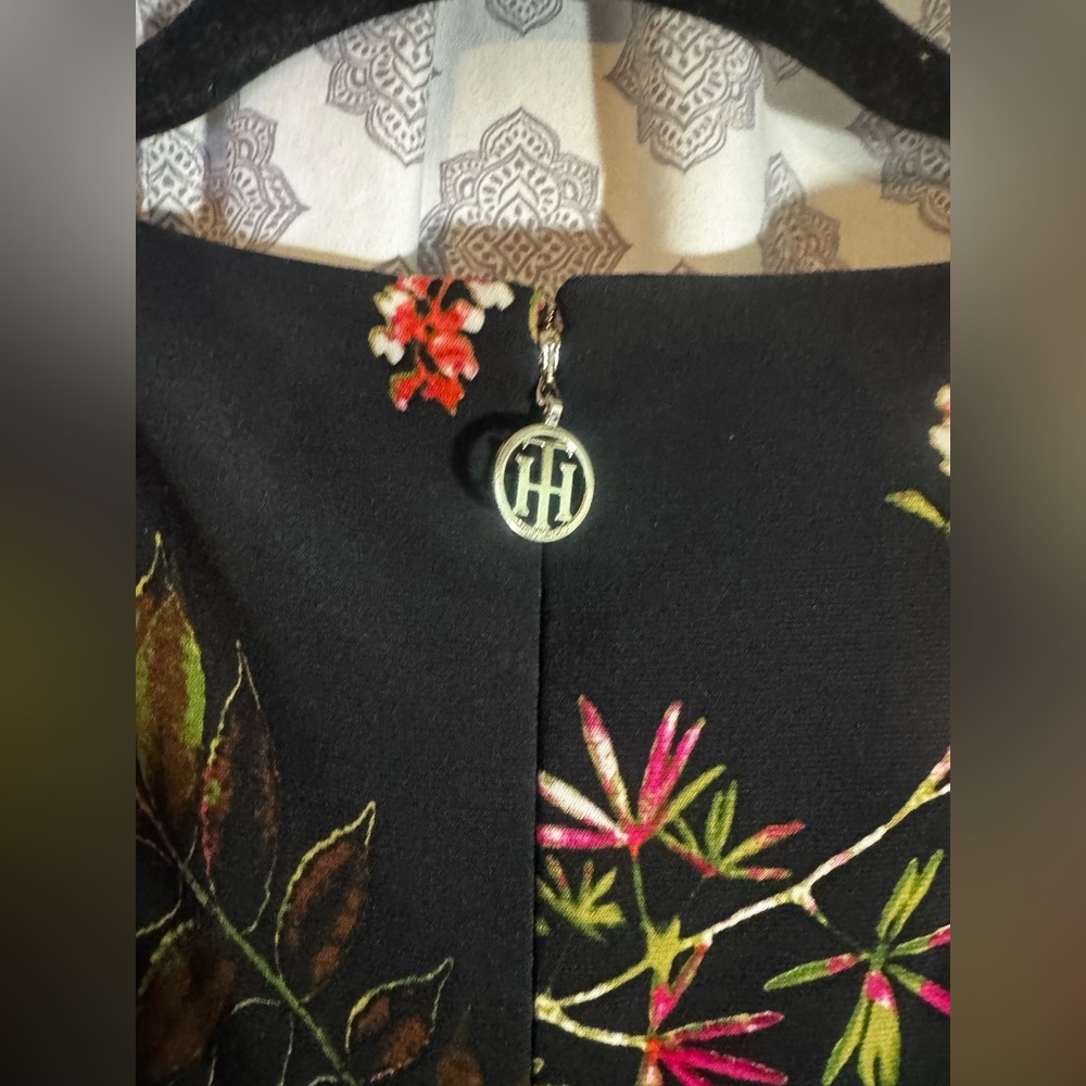 Tommy Hilfiger Black Floral Cropped Jumpsuit Size 12 Wrap Belt ☀️🍂🥶🌼 - Picture 5 of 5